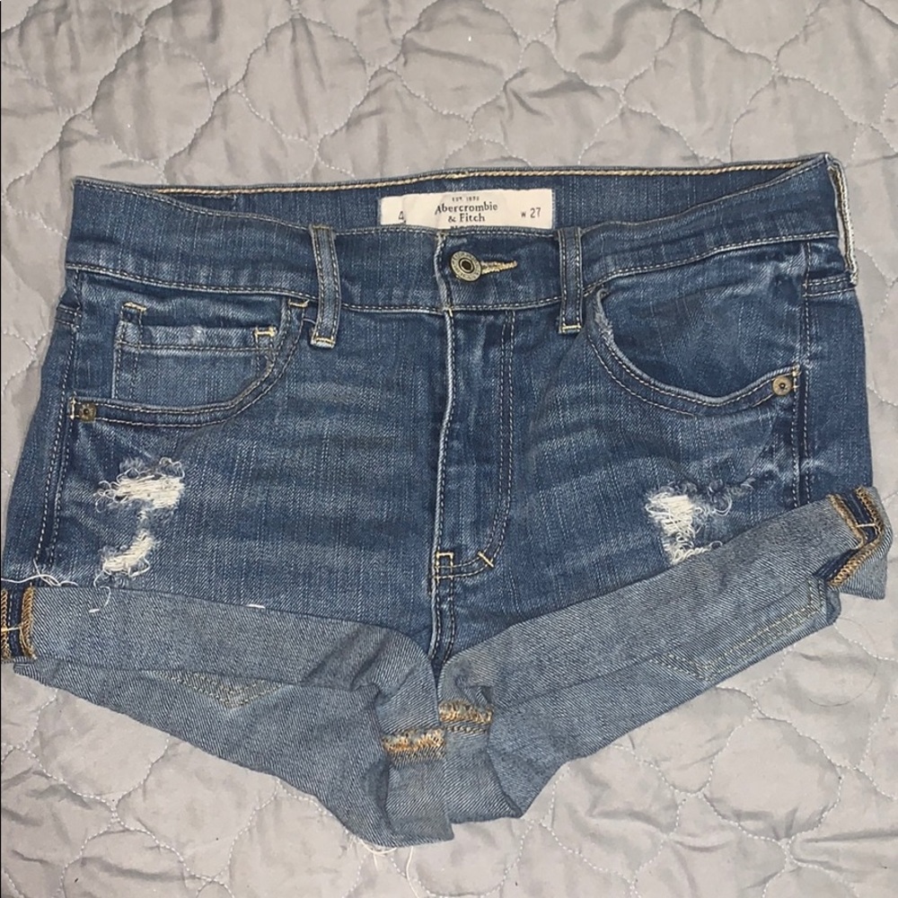 Abercrombie & Fitch short shorts